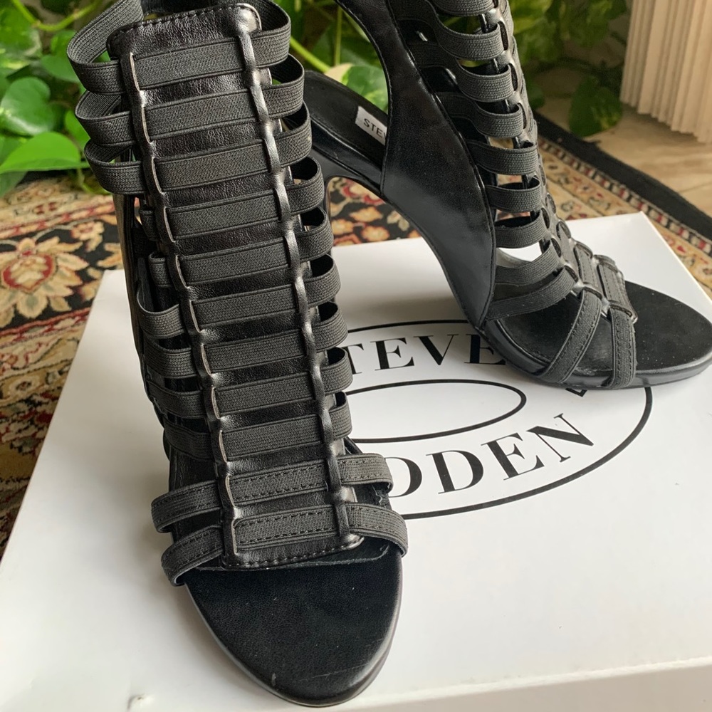 Steve Madden gladiator open heal